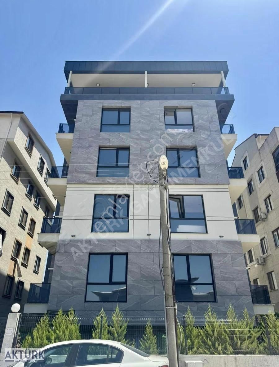 Aktürk Gayrimenkul'den Merkezi Konumlu Fırsat 2+1 Lüks Daire - Görsel 2