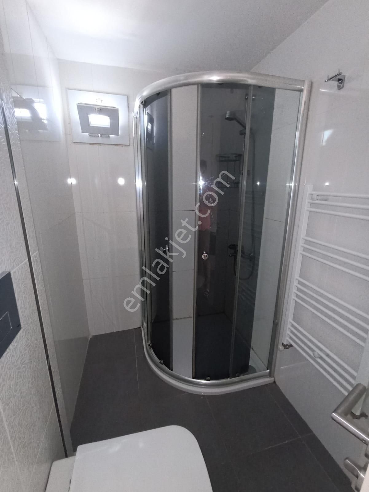 Türkmenbaşı Bulvarında Yüzme Havuzlu Sosyal Yaşam Alanlı Güvenlikli Kapalı Otoparklı 4+1 Lüks Daire - Görsel 19