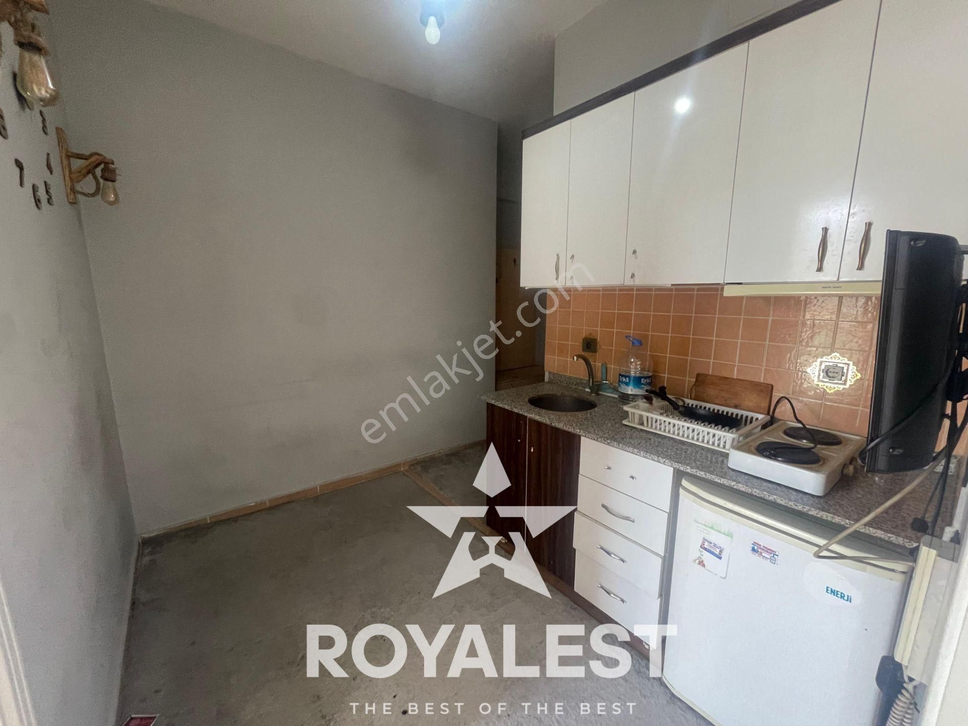 Royalestten Kaçırılmayacak Arakat Balkonlu Eşyalı Tramvaya Sıfır - Görsel 3