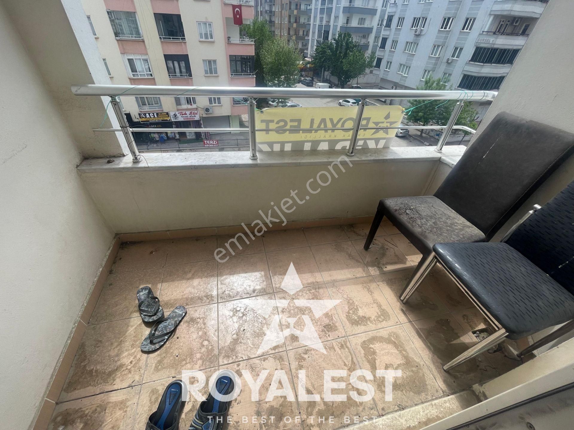 Royalestten Kaçırılmayacak Arakat Balkonlu Eşyalı Tramvaya Sıfır - Görsel 10