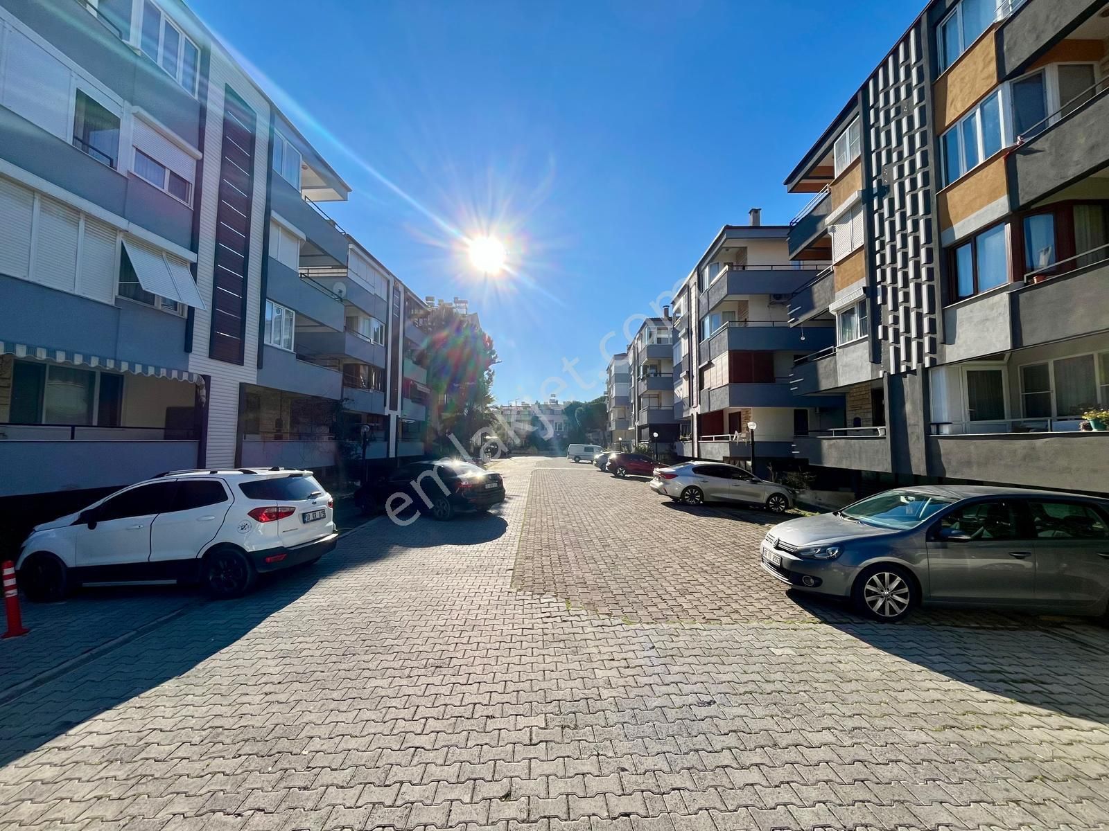 Akçay Sezgin Emlak'tan Doktorlar Sitesi Mevkii Yüksek Kredili Lüks 2+1 - Görsel 4