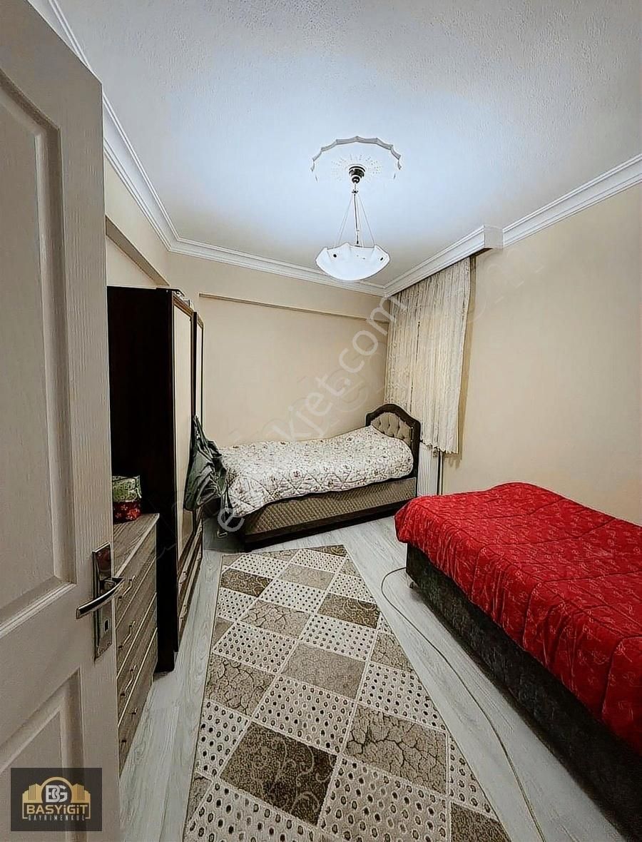 Hürriyet Mah.devlet Hastanesi Yakını 3+1,130m2 Satılık Daire - Görsel 9