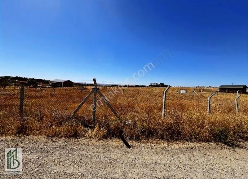 Gölbaşı / Bahçelievler 750m2 Tek Tapu 0.20 Emsal - Görsel 2
