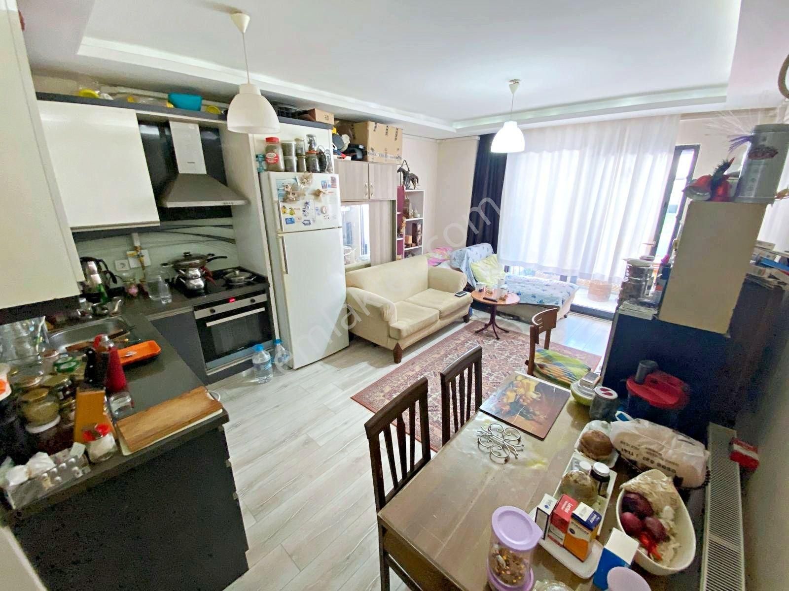 🌀yetki Gültaş Emlaktan Akçay Altınkumda Satılık 1+1 Yüzme Havuzlu Otoparklı Daire - Görsel 4