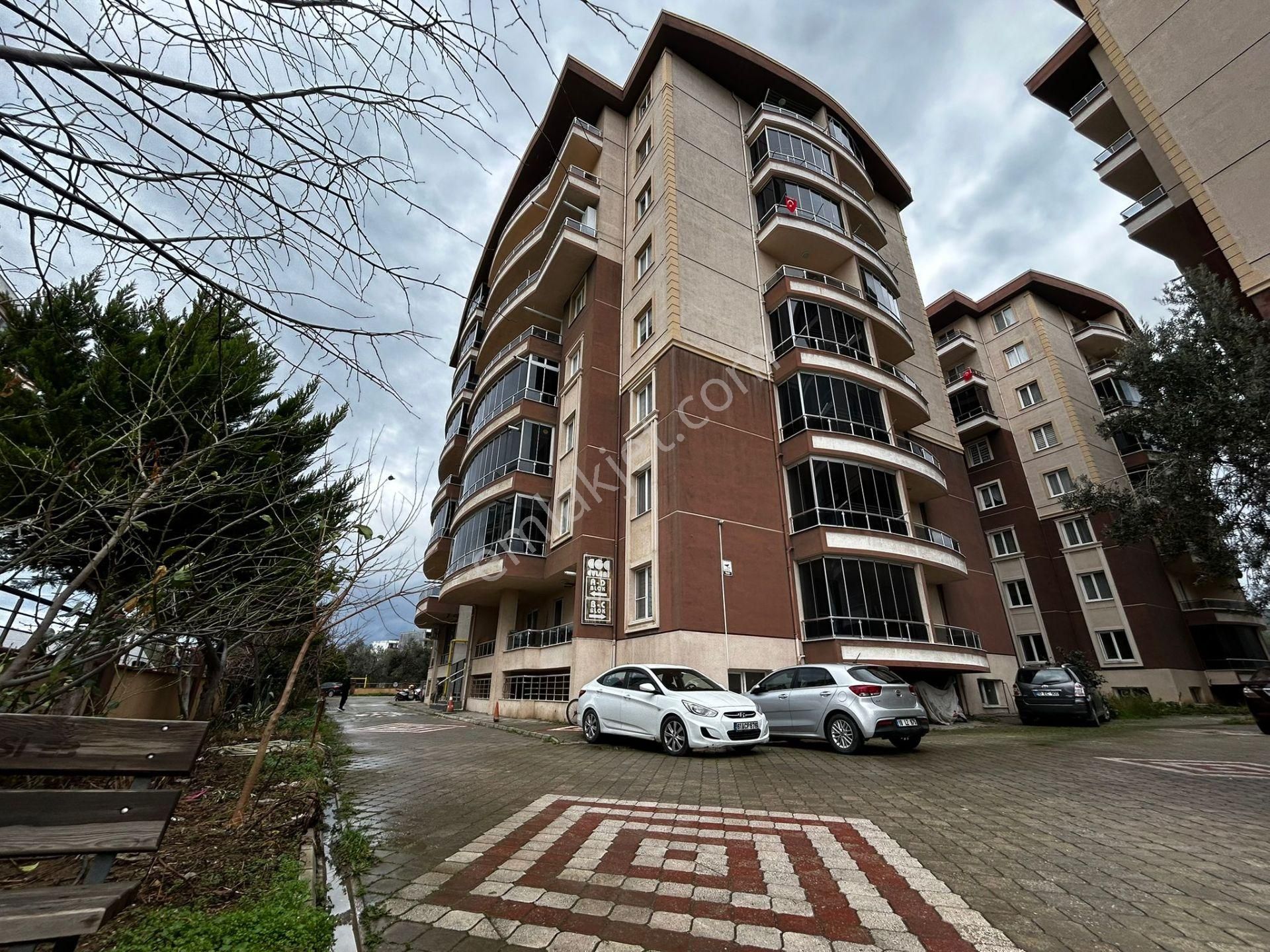 ✨彡yüksel'den Kadıköy'de Site İçinde Arakat Çift Balkon 3+1 Daire彡✨