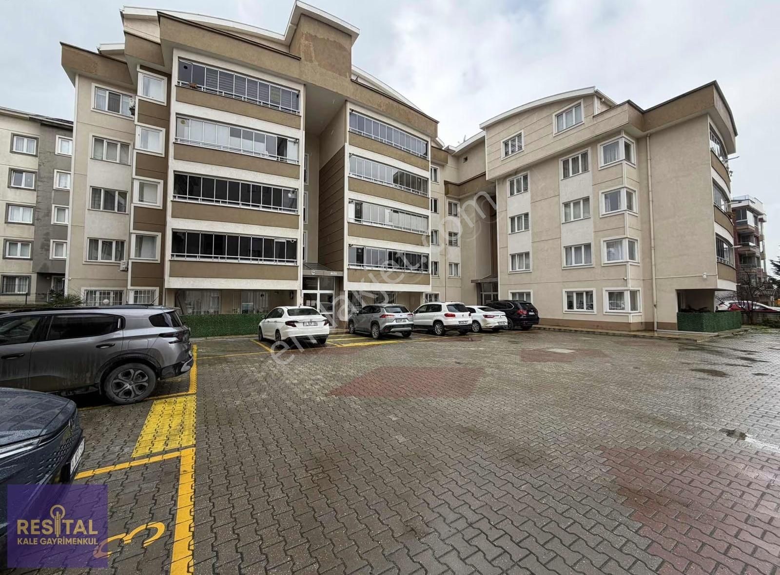 Nilüfer Demirci'de Site İçi 3+1 Kiralık Daire