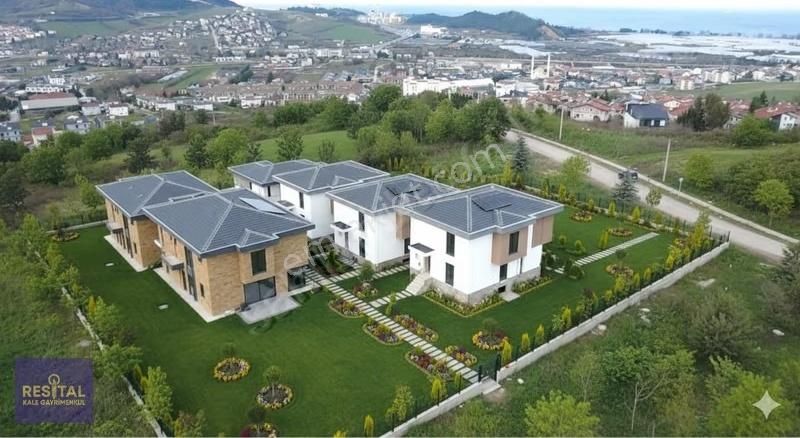Yalova Kadıköy Mahallesi 5+1 Fırsat Villa