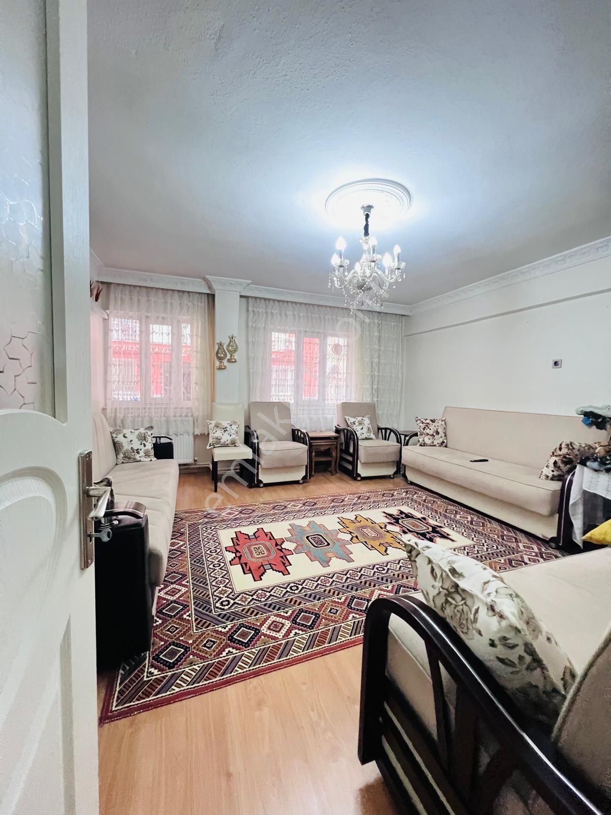 🏡sakarya Mahallesi 🏡 ✅3+1den 2+1 Çevrilmiş 105m2 5 Katlının Zemin Katı - Görsel 2