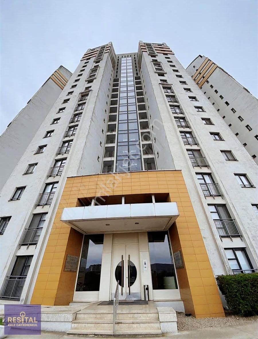 Sinpaş Gyo Bursa Modern Sitesinde 3,5+1 Kiralık Manzaralı Daire