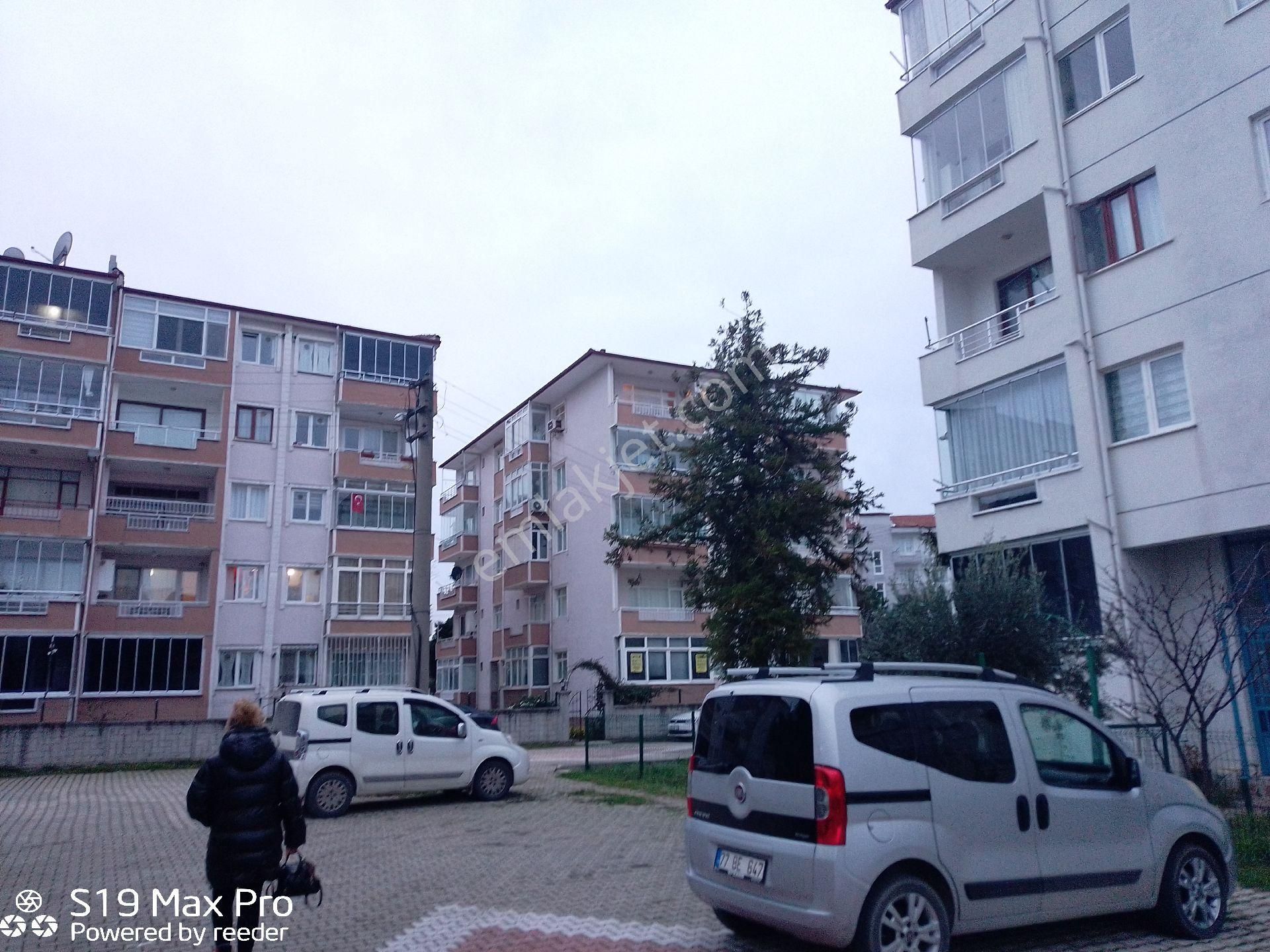 Bu Fırsat Kaçırmayın Acill Konum Olarak Temiz Havası Ve Sakin Huzurlu Mahallesi İ