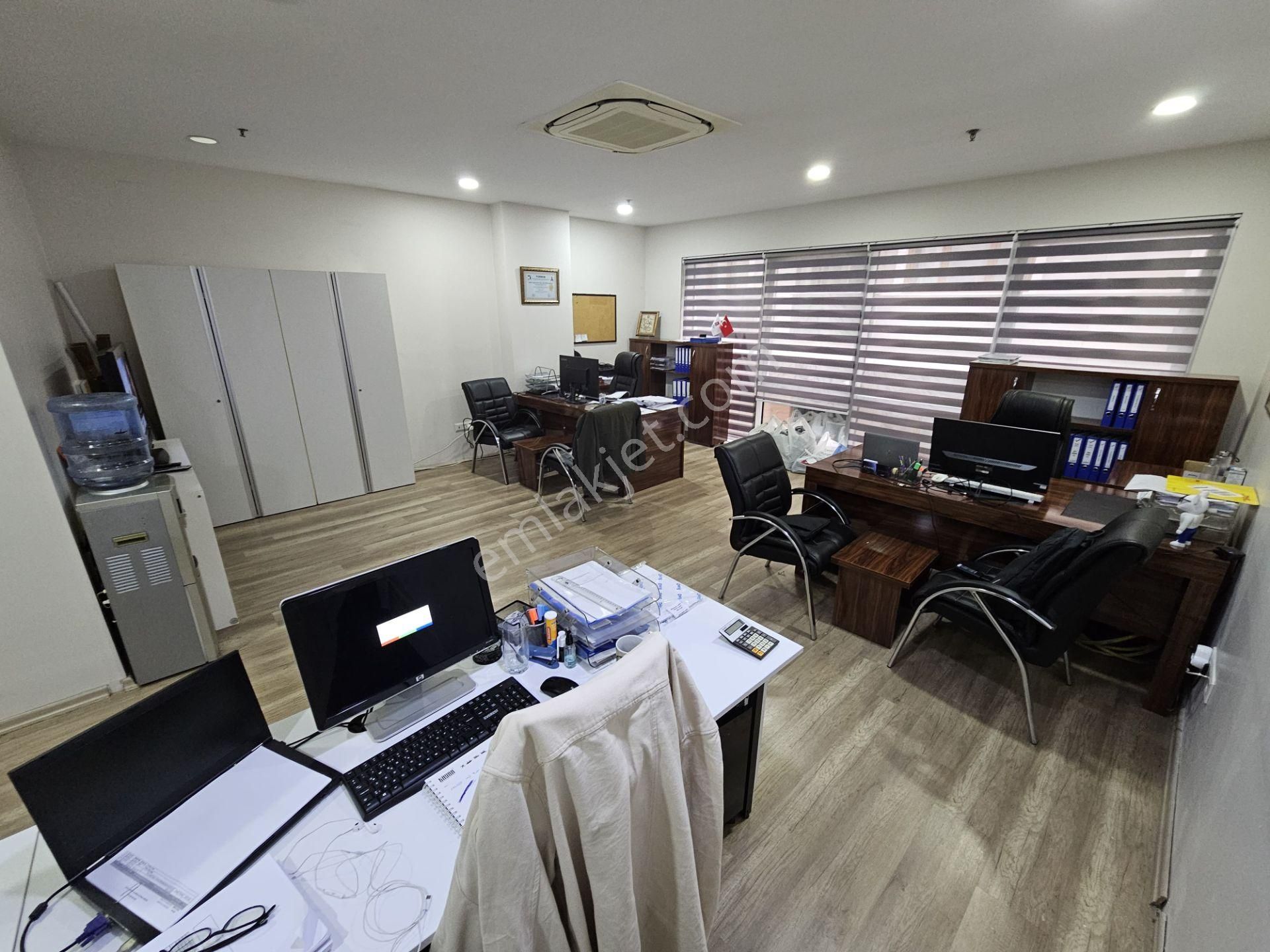 Maltepe Tugayyolu Ofistanbul Plaza'da 79m2 Kiralık İskanlı Ofis - Görsel 20