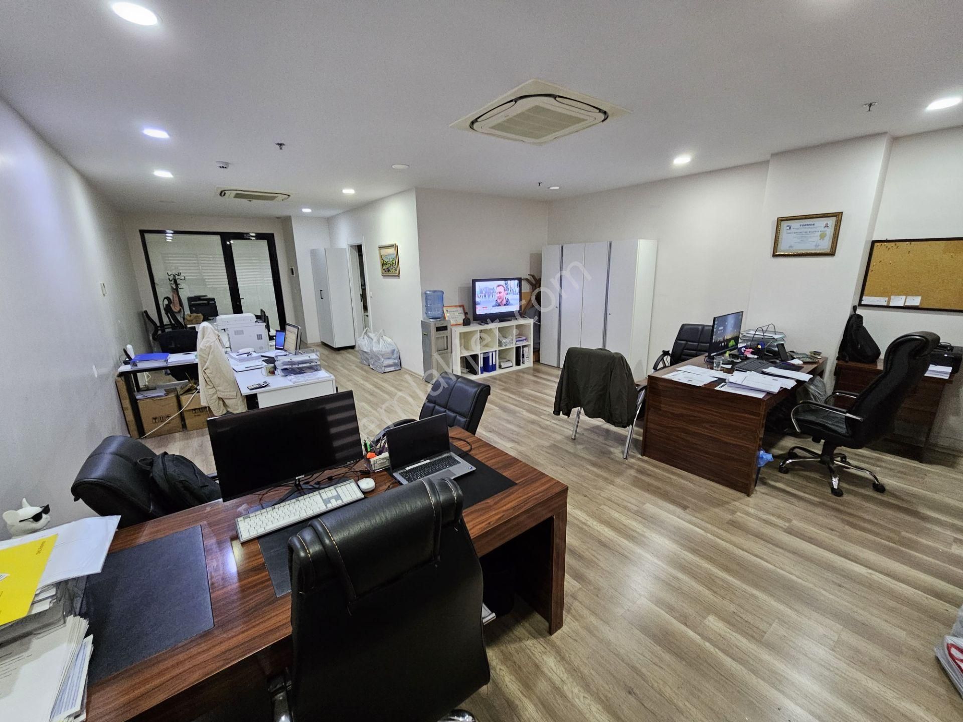 Maltepe Tugayyolu Ofistanbul Plaza'da 79m2 Kiralık İskanlı Ofis - Görsel 26
