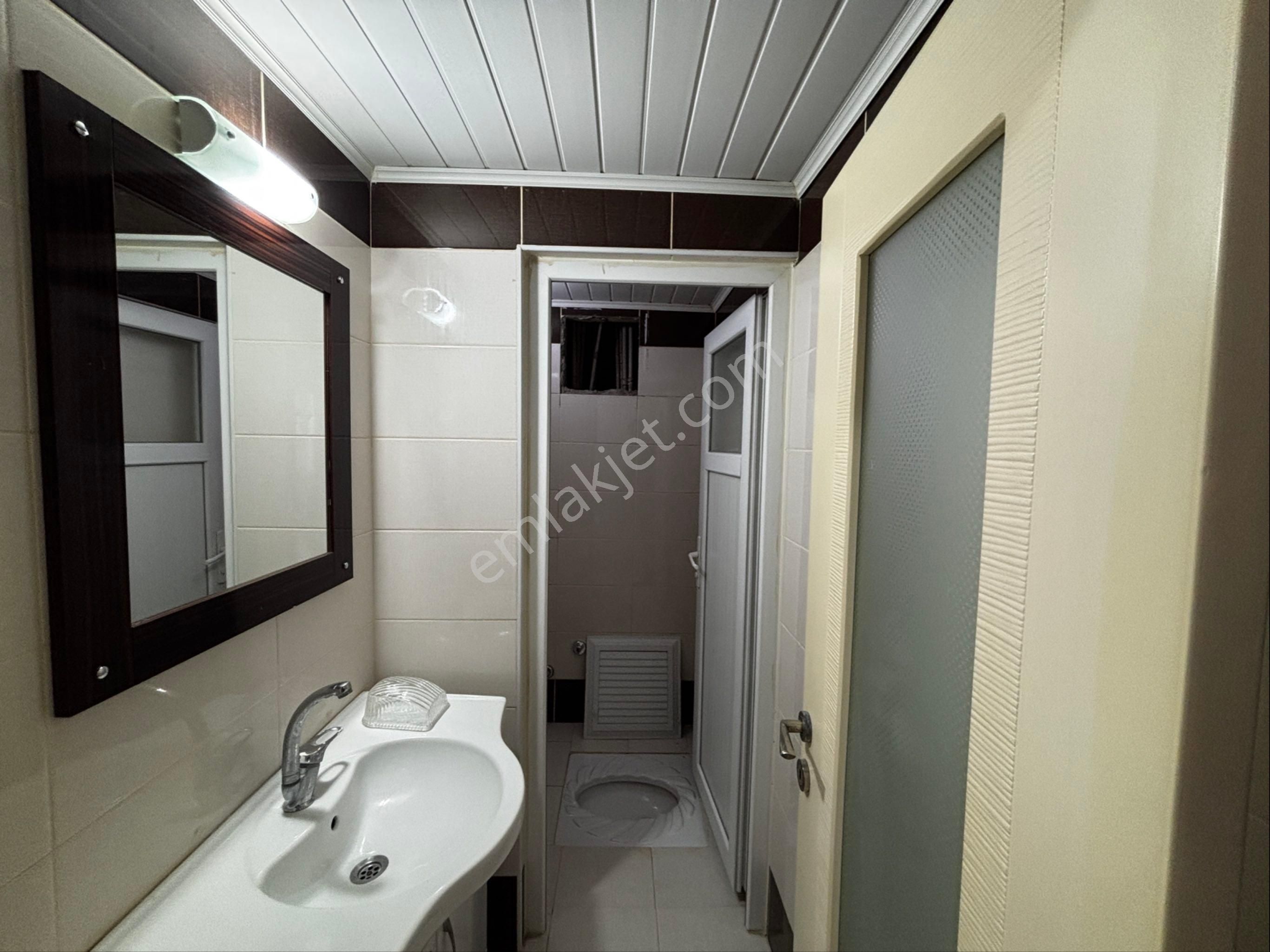 Cb'den Tekerek Ana Cadde Üzeri Geniş Satılık 3+1 Daire - Görsel 11