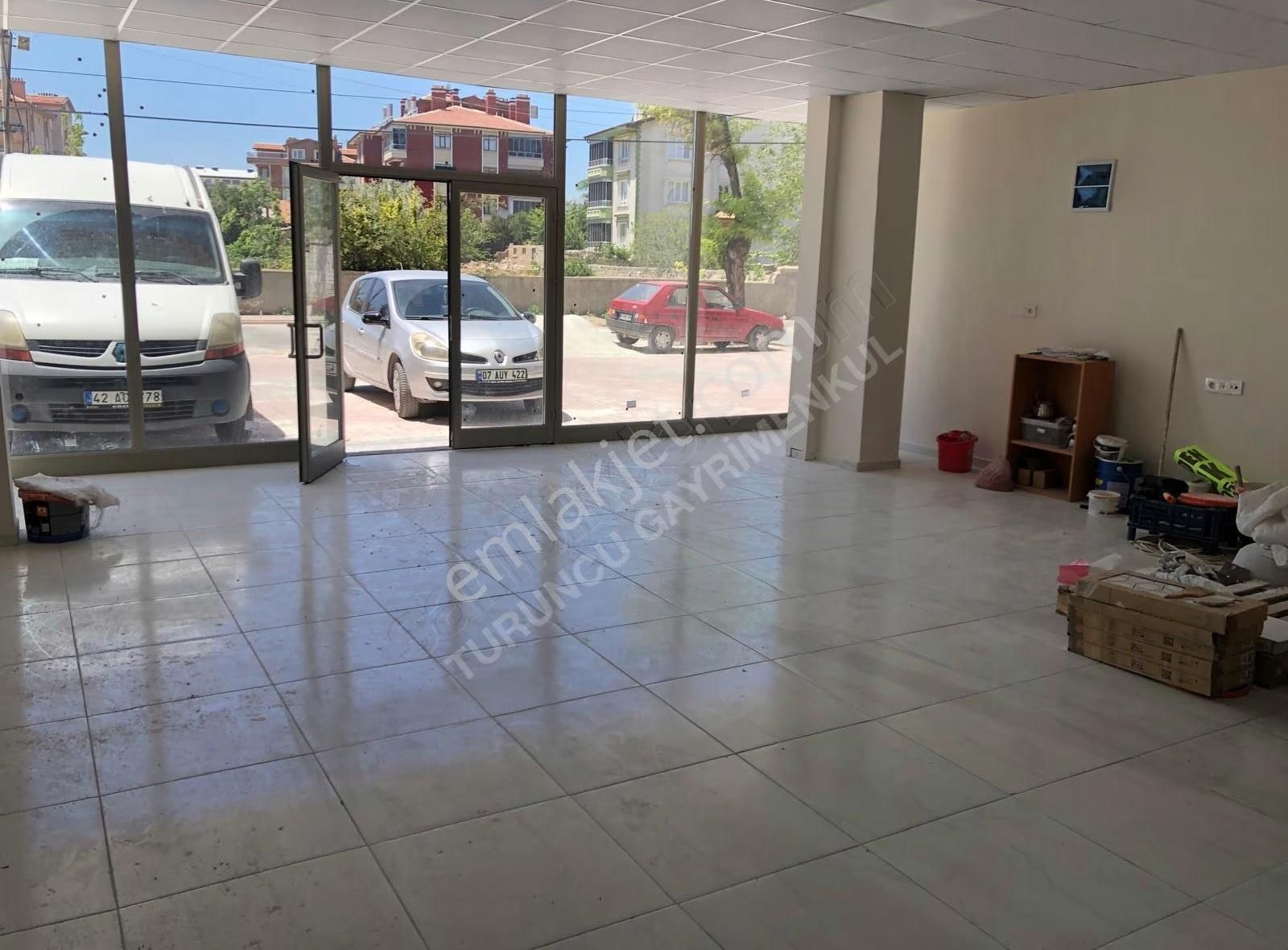 Selim Sultan Mh. 110 M2 Kiralık Fırın Ruhsatlı Dükkan