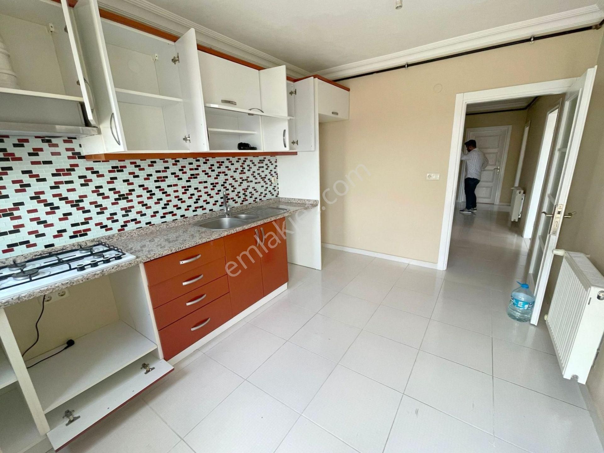 Mertcan'dan Metroya 7dk Mesafeli Teraslı İskanlı 2+1 Geniş Daire - Görsel 9