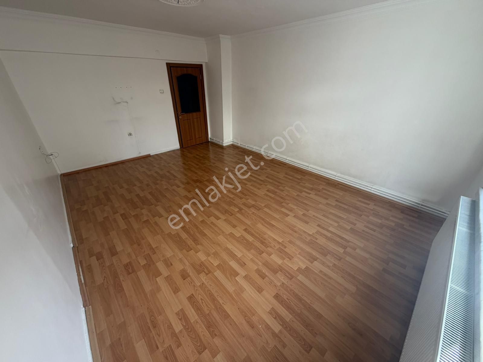 Maraşal Çakmak Mah"de 3+1 Salon Bağımsız Çift Balkonlu Daire !!! - Görsel 12
