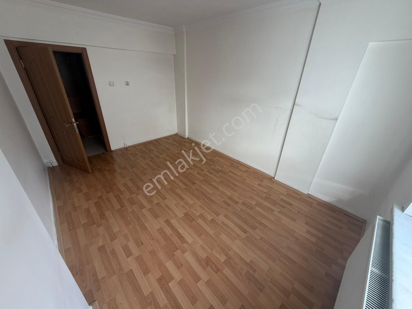 Maraşal Çakmak Mah"de 3+1 Salon Bağımsız Çift Balkonlu Daire !!! - Görsel 21
