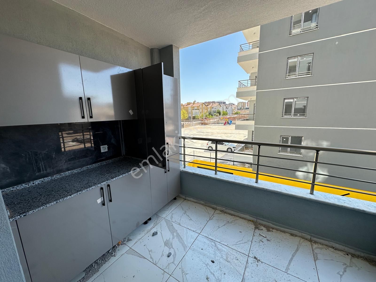 Sancak Mahallesinde İskanlı 3+1 Site İçi Daire - Görsel 4