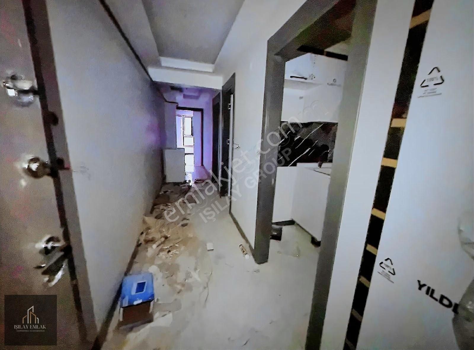 Afyon Kurtuluş Caddesi Üzeri Sıfır Kiralık Ofis - Görsel 7