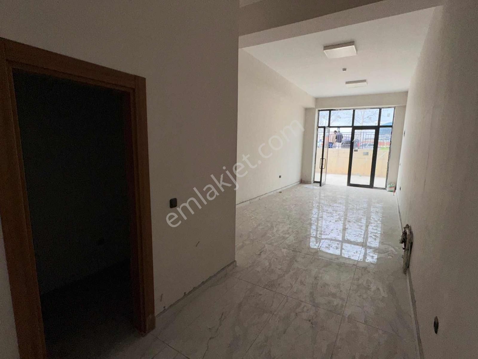 Dialog Altun'dan Cadde Üstü Tabela Değeri Yüksek Kiralık Dükkan - Görsel 12