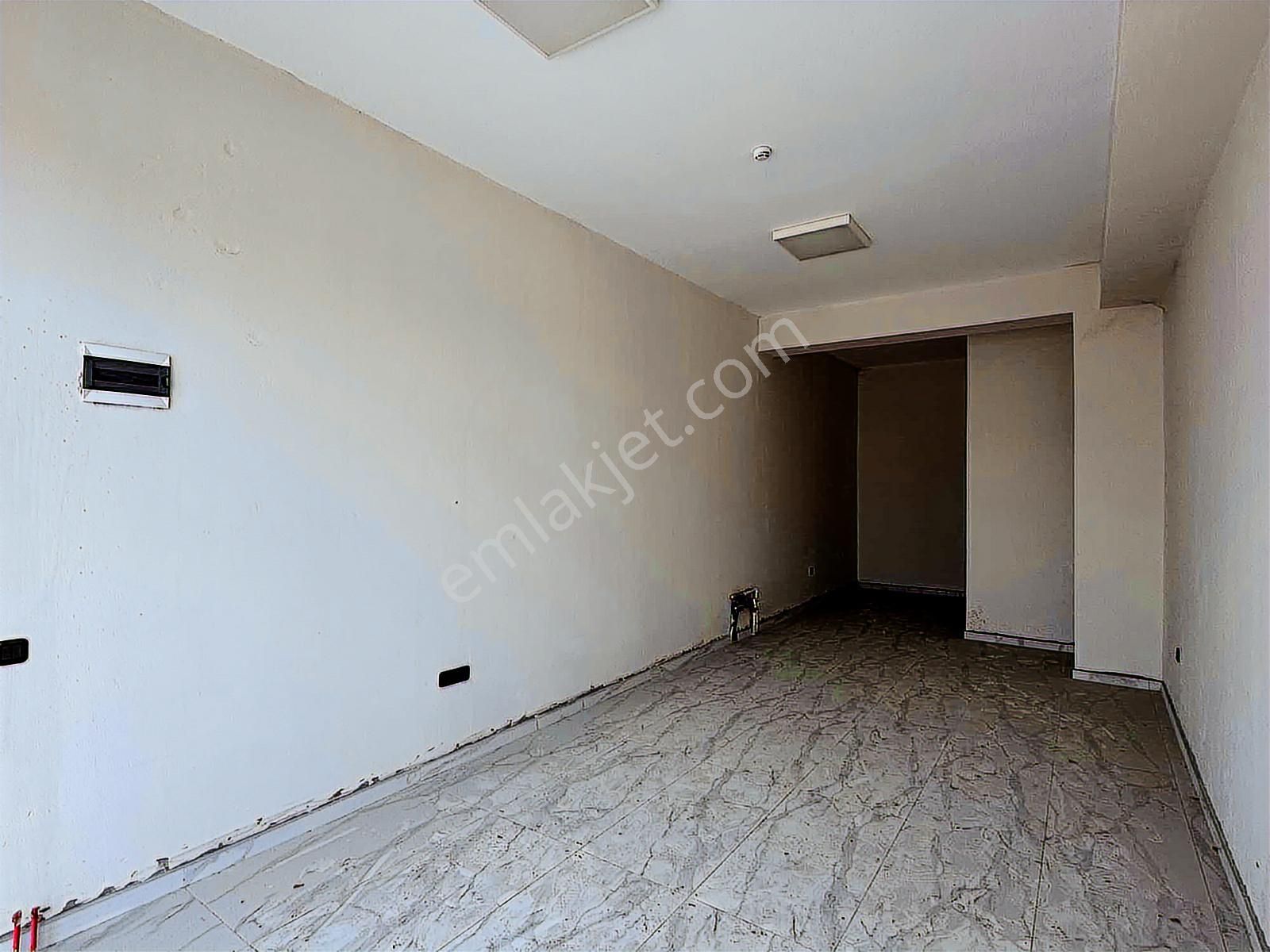 Dialog Altun'dan Cadde Üstü Tabela Değeri Yüksek Kiralık Dükkan - Görsel 7