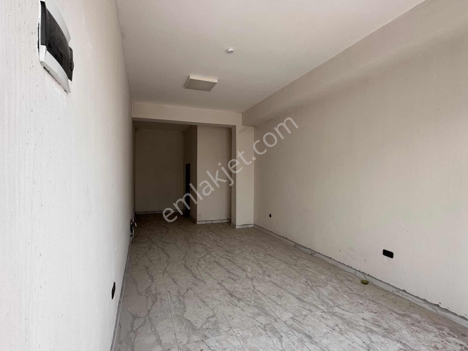 Dialog Altun'dan Cadde Üstü Tabela Değeri Yüksek Kiralık Dükkan - Görsel 2