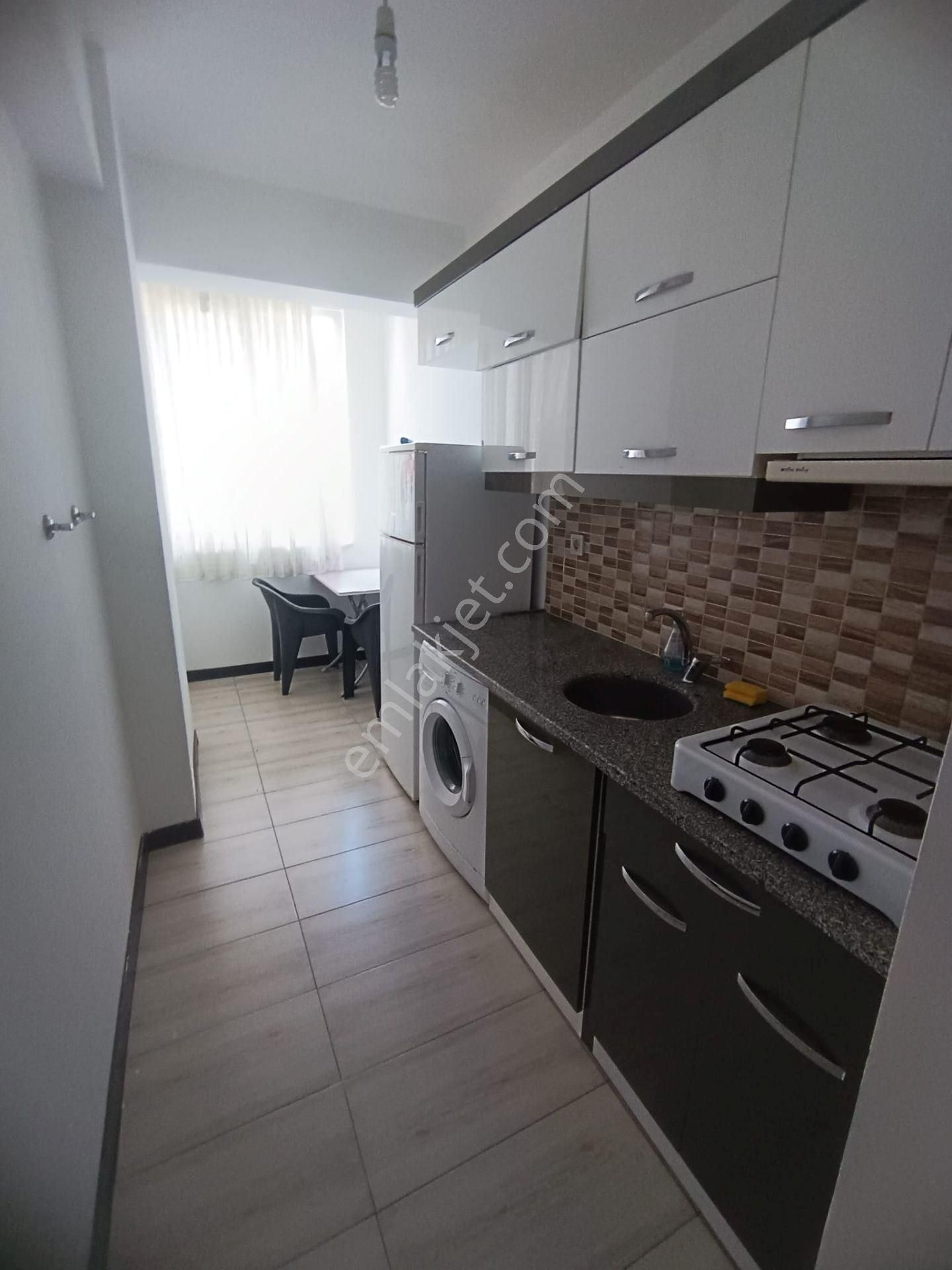 Modernevler Mahallesinde Satılık Geniş Ve Bakımlı Apart - Görsel 16