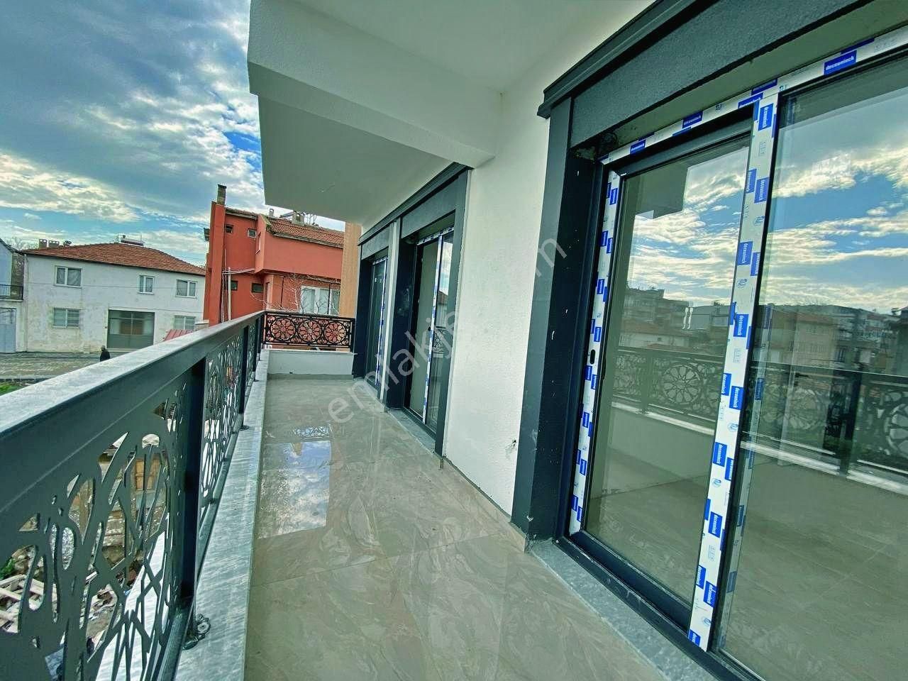 Yetkisi Uytundan Burhaniye'de Kapalı Otoparklı 2+1 Satılık Daire - Görsel 25