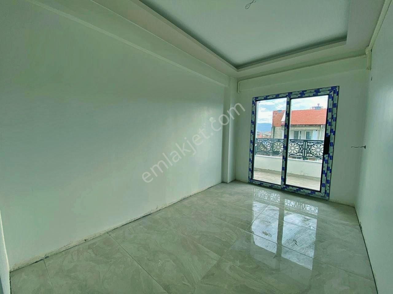 Yetkisi Uytundan Burhaniye'de Kapalı Otoparklı 2+1 Satılık Daire - Görsel 13