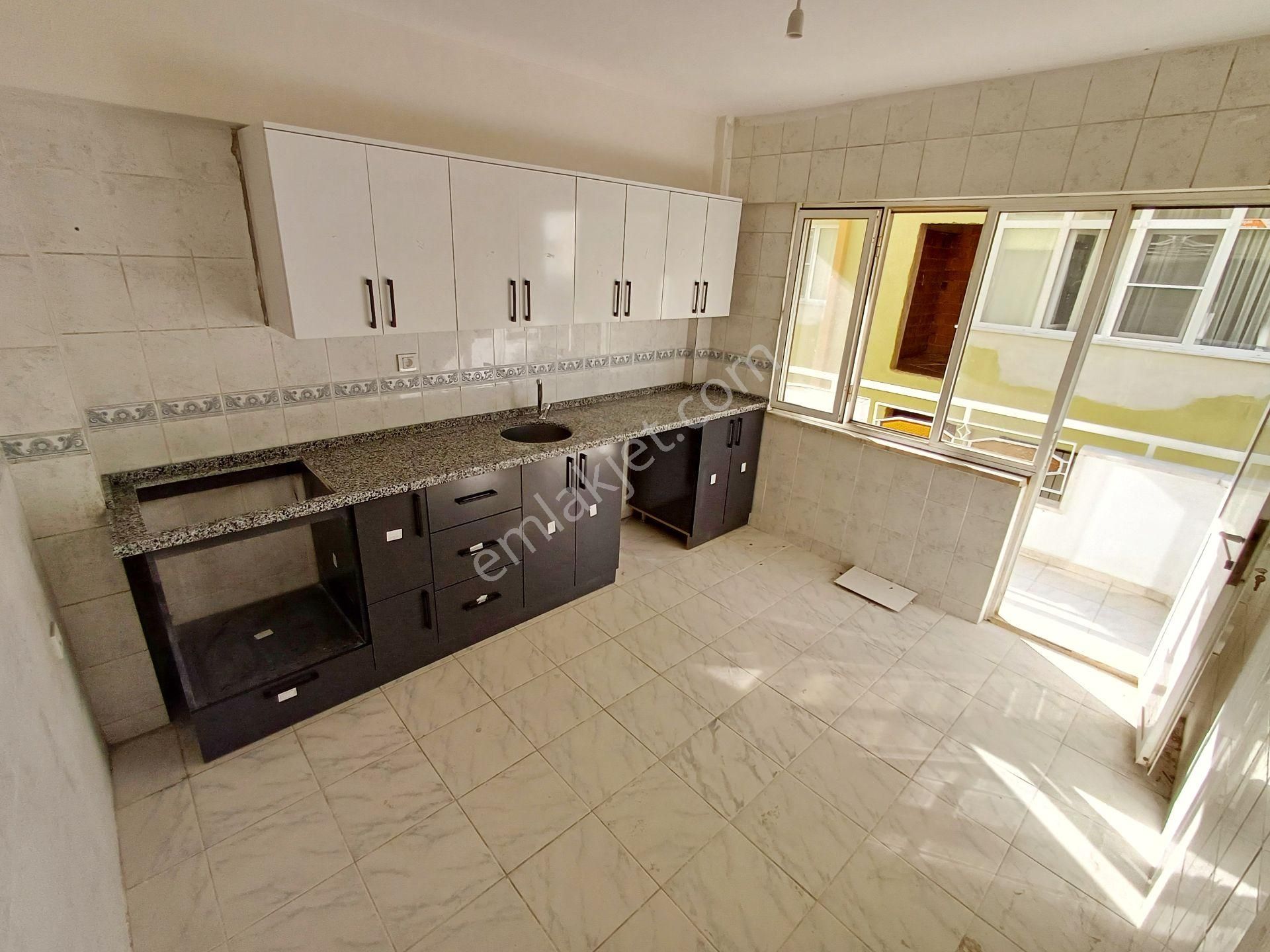 Nazilli İstiklal Mahallesi’nde Satılık 3+1 Daire