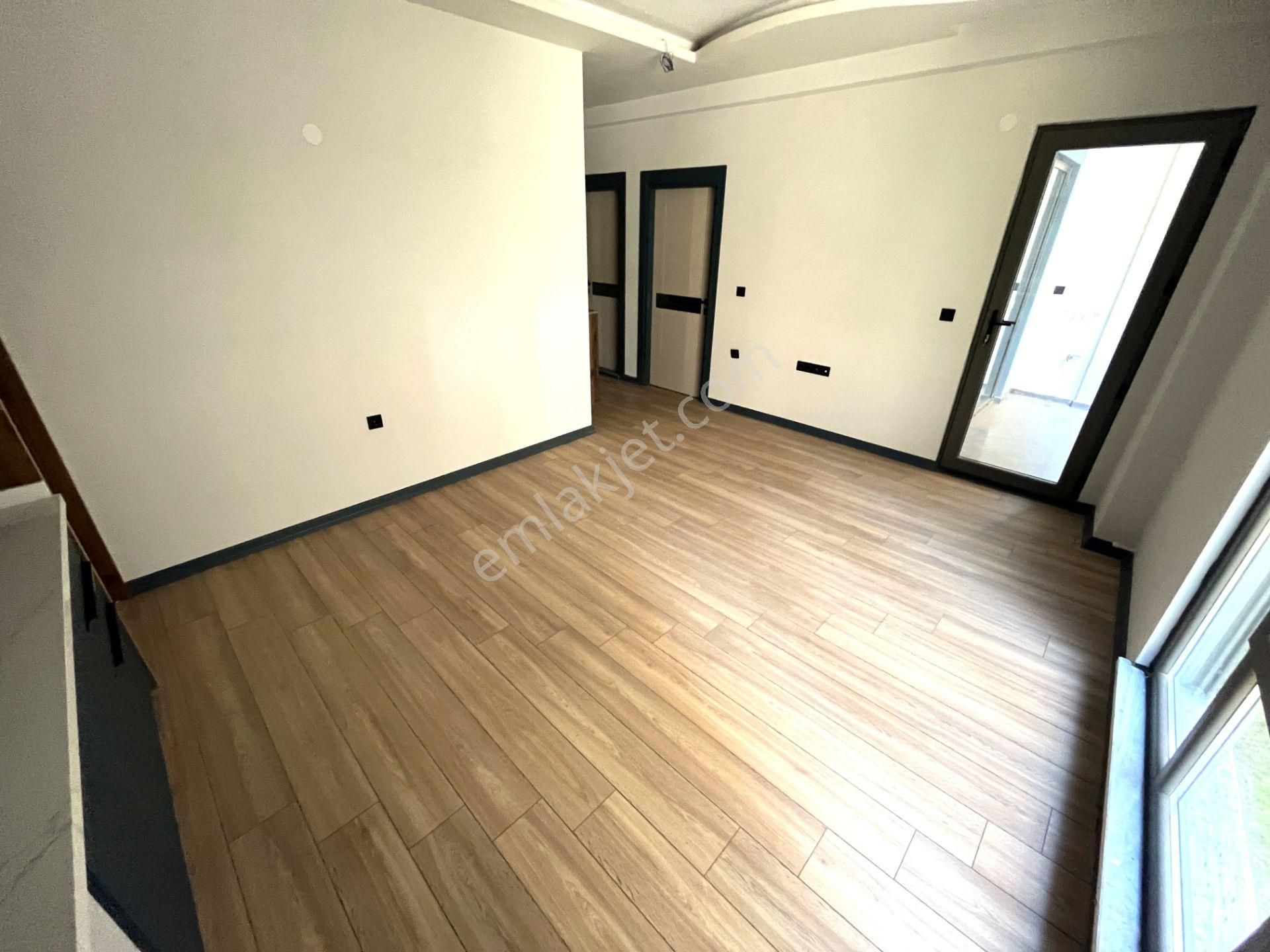 🌀gültaş Emlaktan Akçayda Satılık Modern Yaşam Sunan 1+1 Asansörlü Daire - Görsel 11