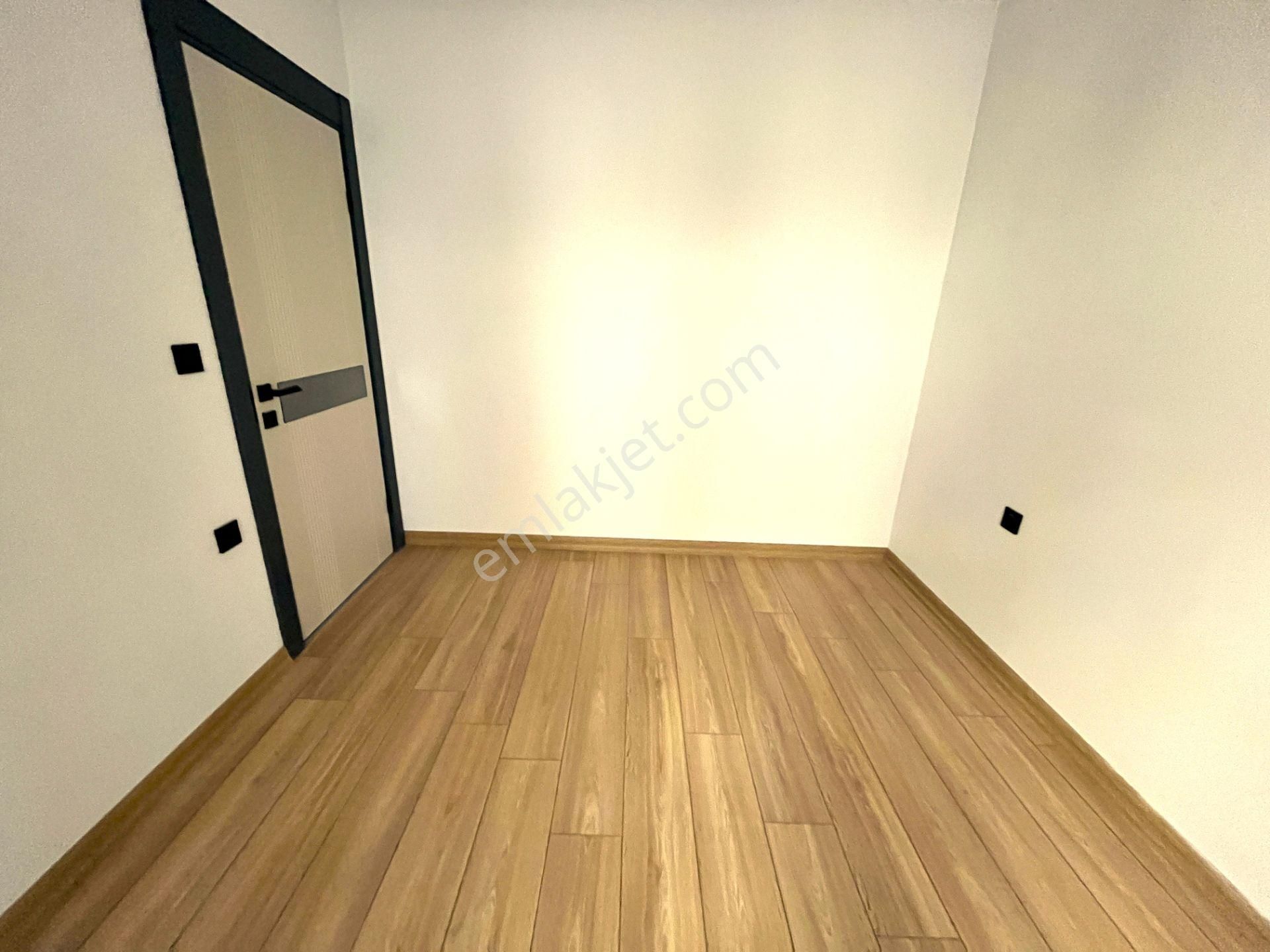 🌀gültaş Emlaktan Akçayda Satılık Modern Yaşam Sunan 1+1 Asansörlü Daire - Görsel 26