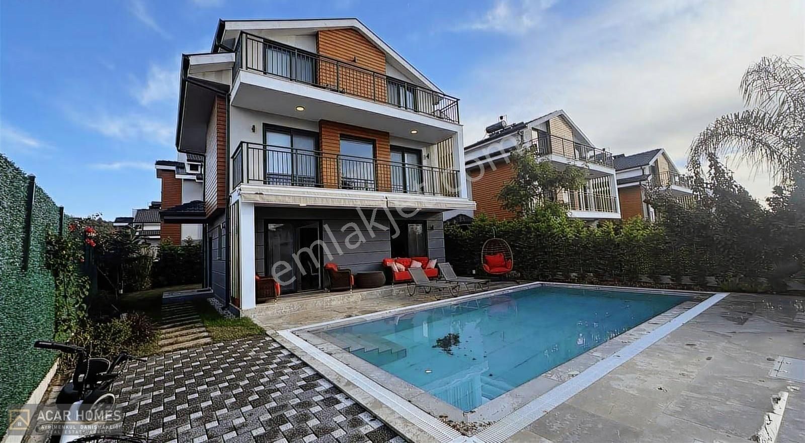 Acil Fiyat Çiftlik Mah 4+1 Ful Eşyalı Havuzlu Bahçeli Müstakil