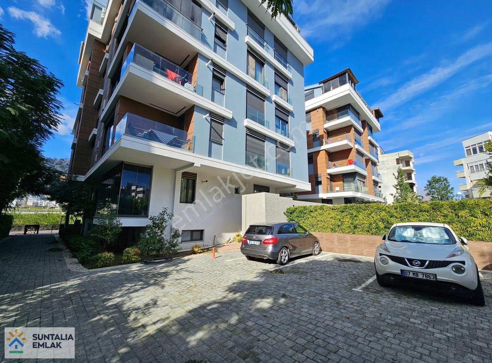 Konyaaltı, Liman Mh, Arakat Sahile Yakın 2+1 2 Banyo Lüks Konut - Görsel 2