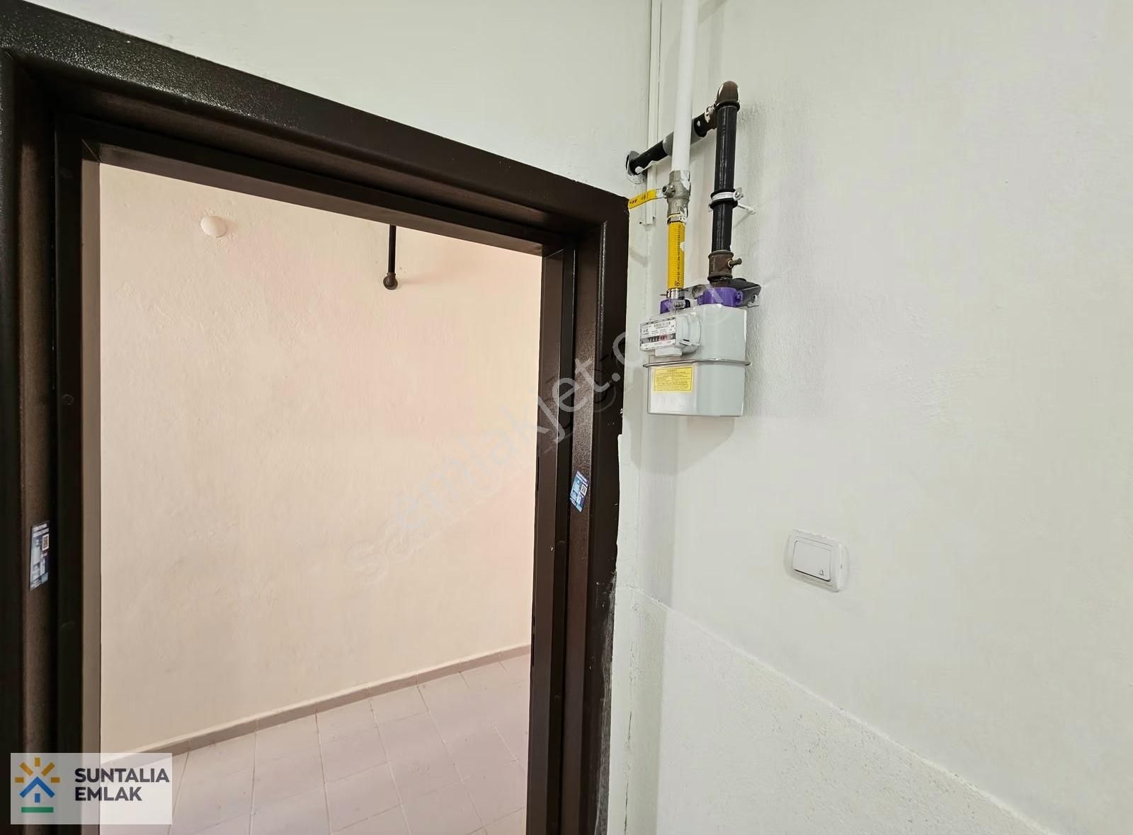 Konyaaltı Sahile Yakın Site Deniz Manzaralı Arakat 3+1 Ayrı Mtfk - Görsel 26