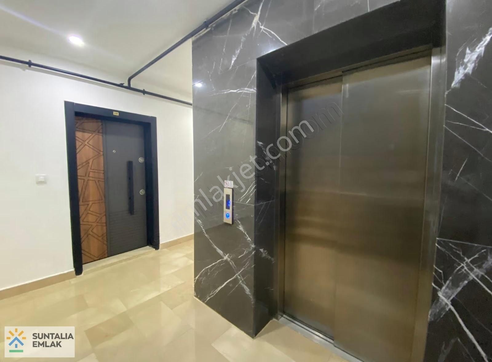 Bahçelievlerde 2+1 Arakat Asansör K.otopark Sıfır Bina Kiralık - Görsel 4