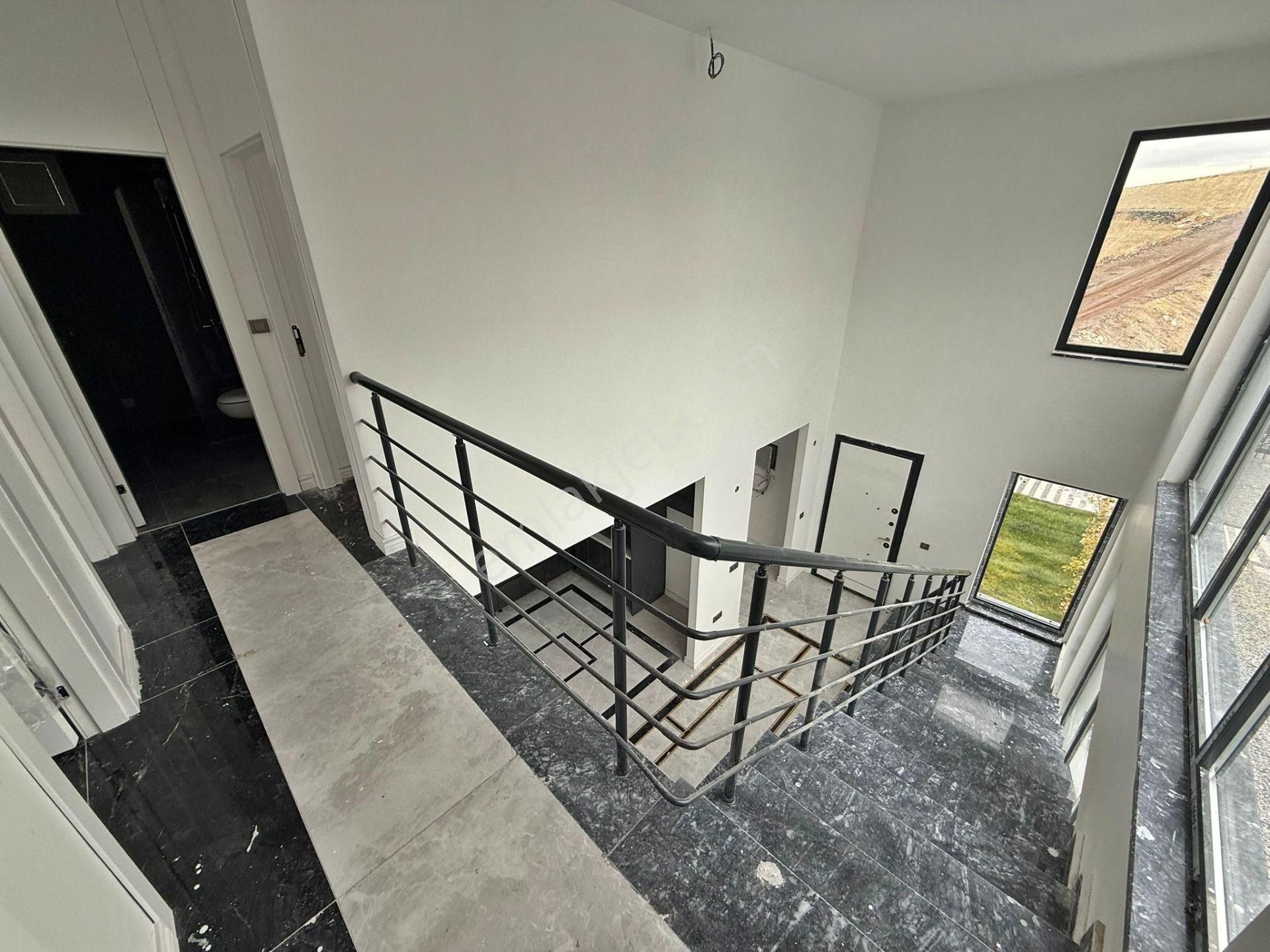 Bağlıca Mahallesi'nde Satılık 4+2 Site İçerisinde Villa Emlak Küpü'nde - Görsel 11