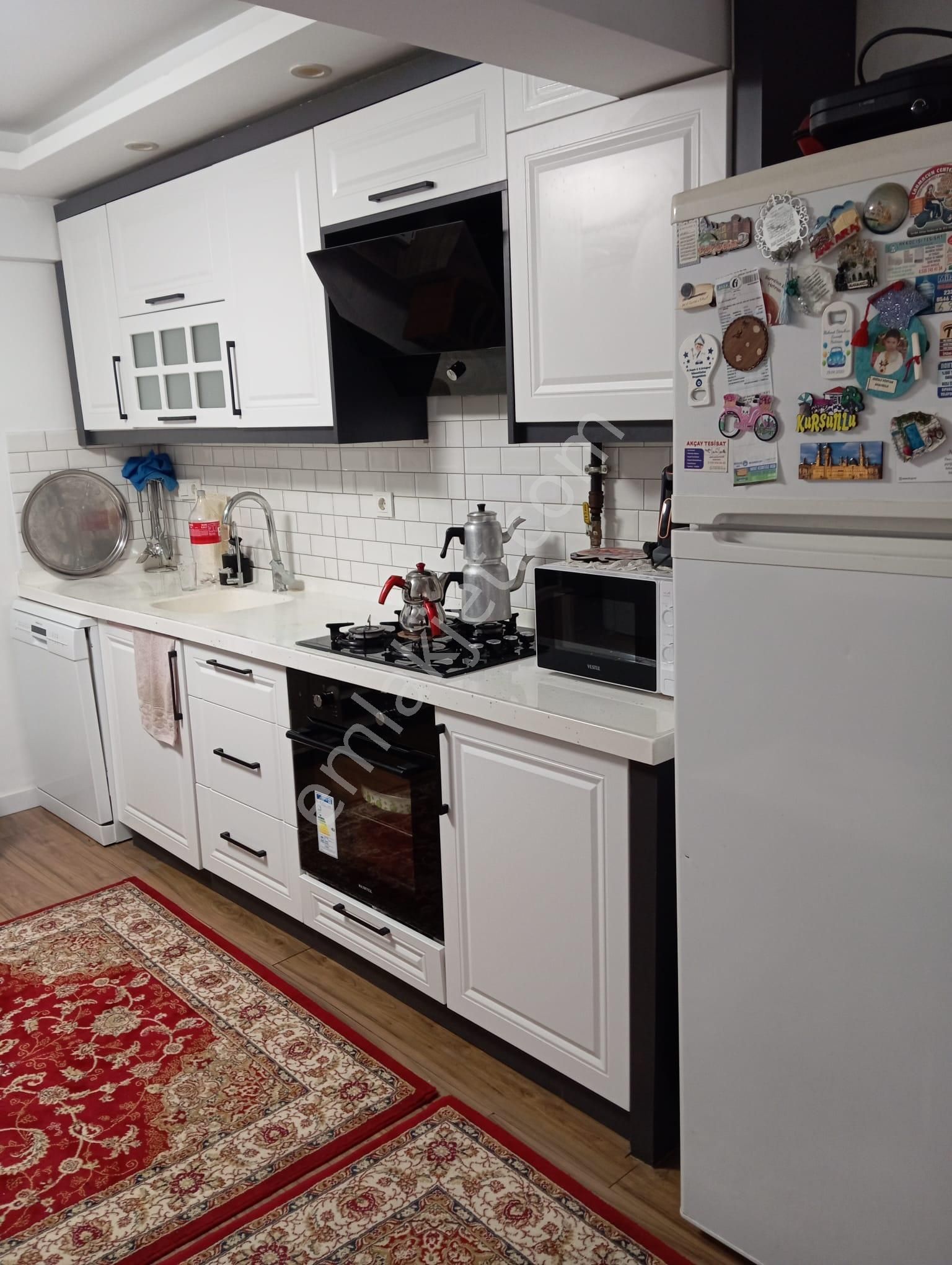 🏡yeni Mahalle Mahallesi🏡 ✅2+1 80 M2 5 Katlının Zemin Katı ❇️ Özelikli Petek Kombili