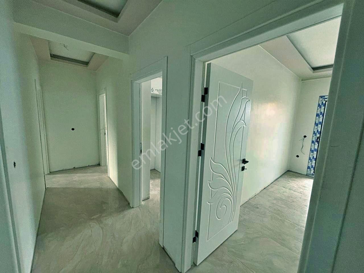 Yetkisi Uytundan Burhaniye'de Ebeveyn Banyolu 2+1 Satılık Daire - Görsel 18