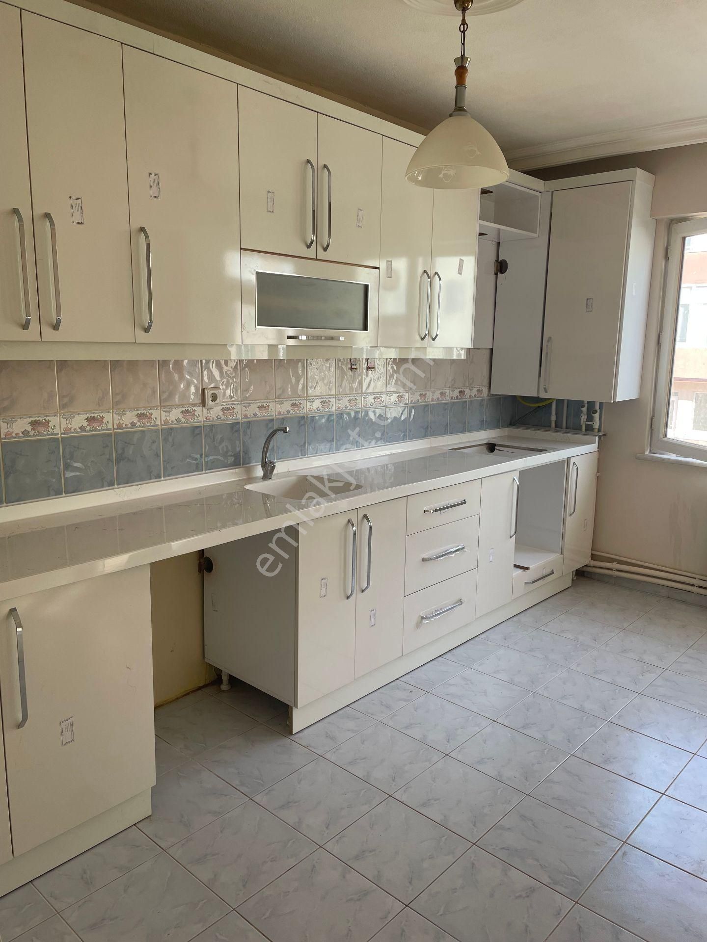 Yaris Orta Okulu (mehmetcik) Dibinde 3+1 Kiralık Daire - Görsel 6