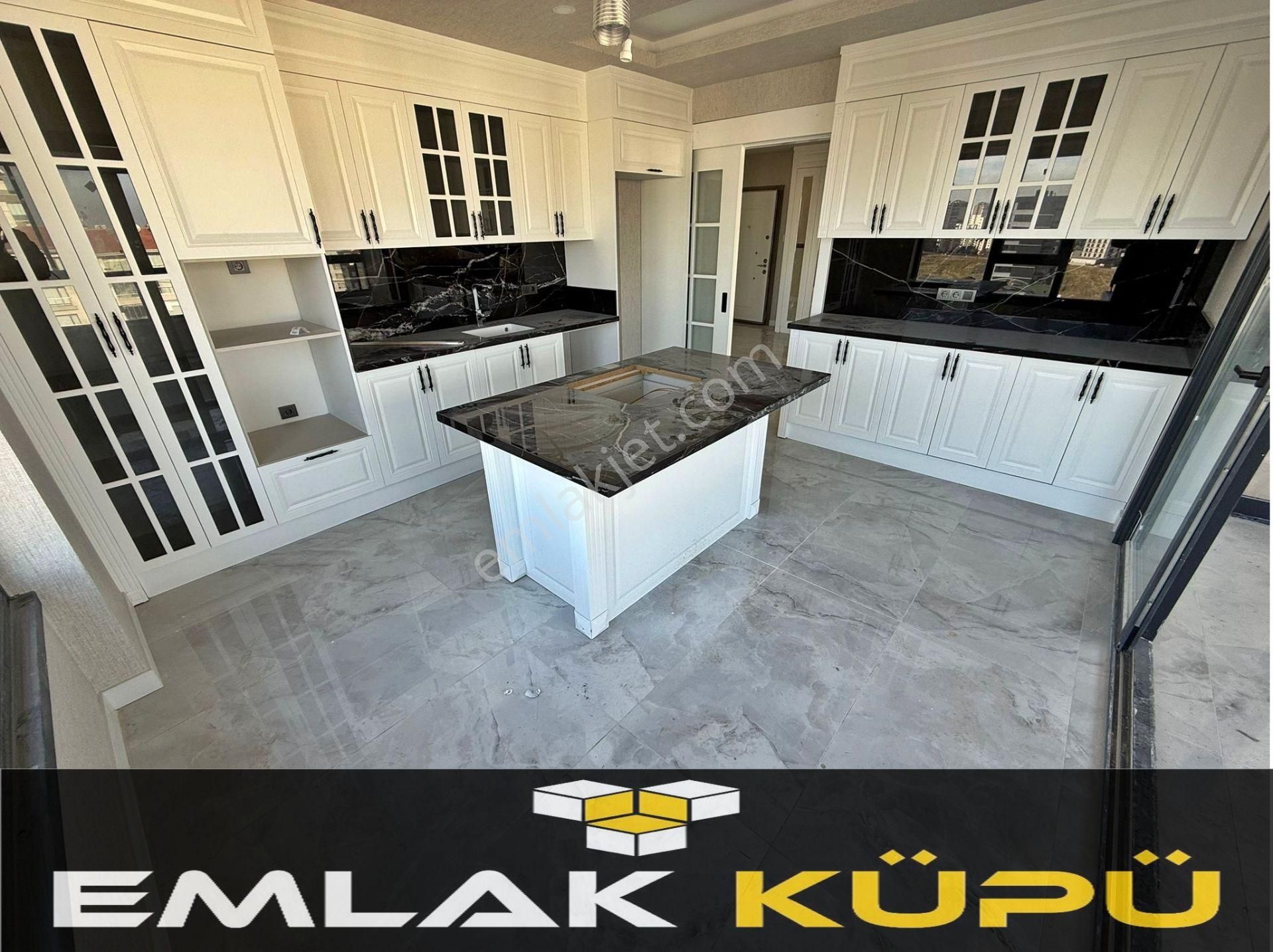 Bağlıca Mahallesi'nde Satılık 3+1 Merkezi Konumda Daire Emlak Küpü'nde