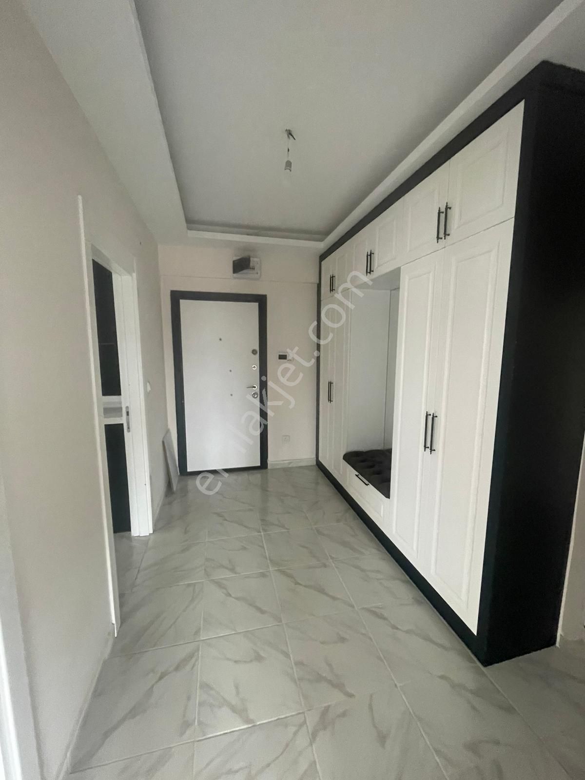 Afyon Üçok Emlaktan Sülün De Ana Yol Üzeri Kiralık Arakat 3+1 Asansörlü Lüx Geniş Daire - Görsel 10