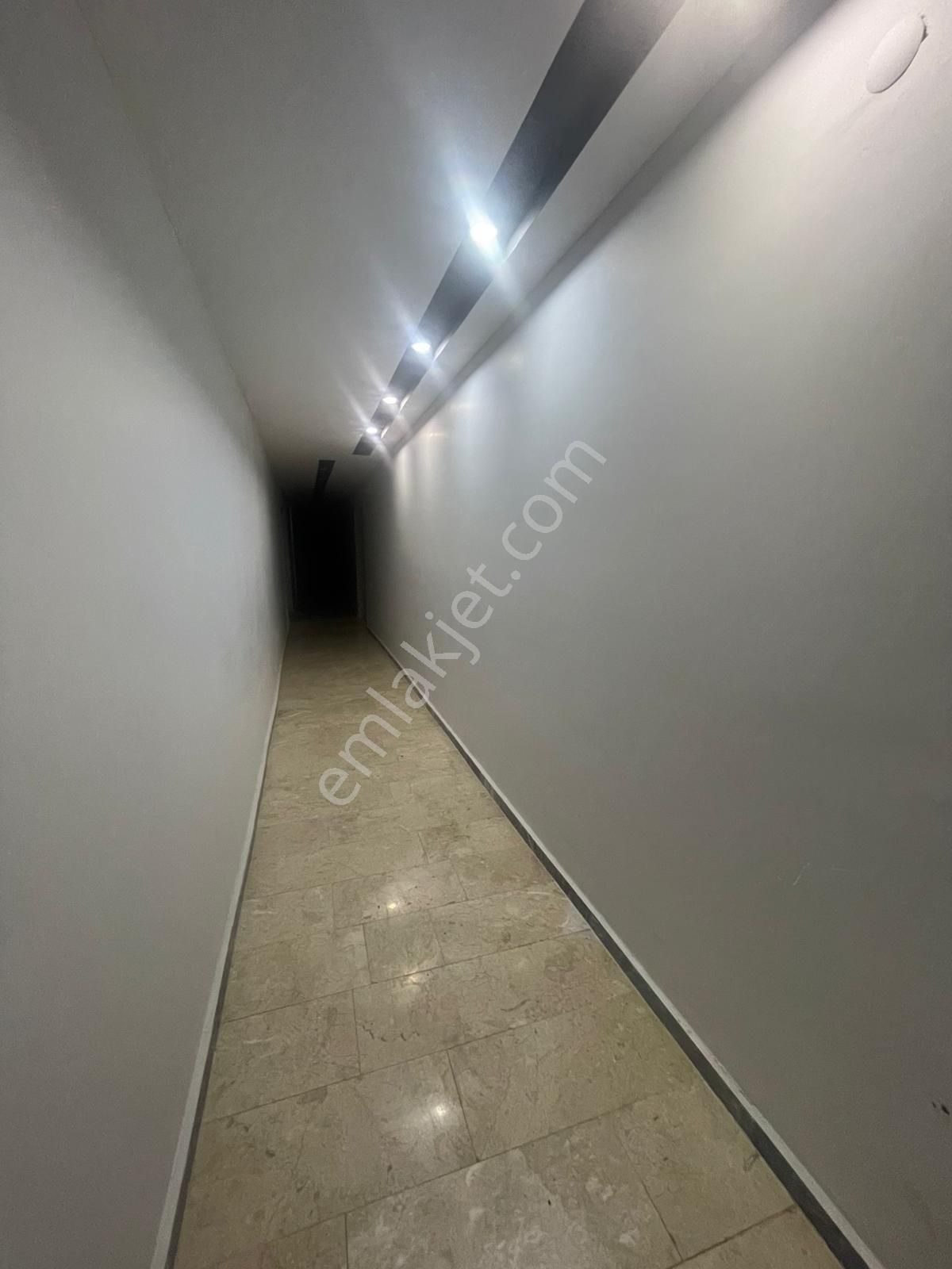 Afyon Üçok Emlaktan Sülün De Ana Yol Üzeri Kiralık Arakat 3+1 Asansörlü Lüx Geniş Daire - Görsel 6