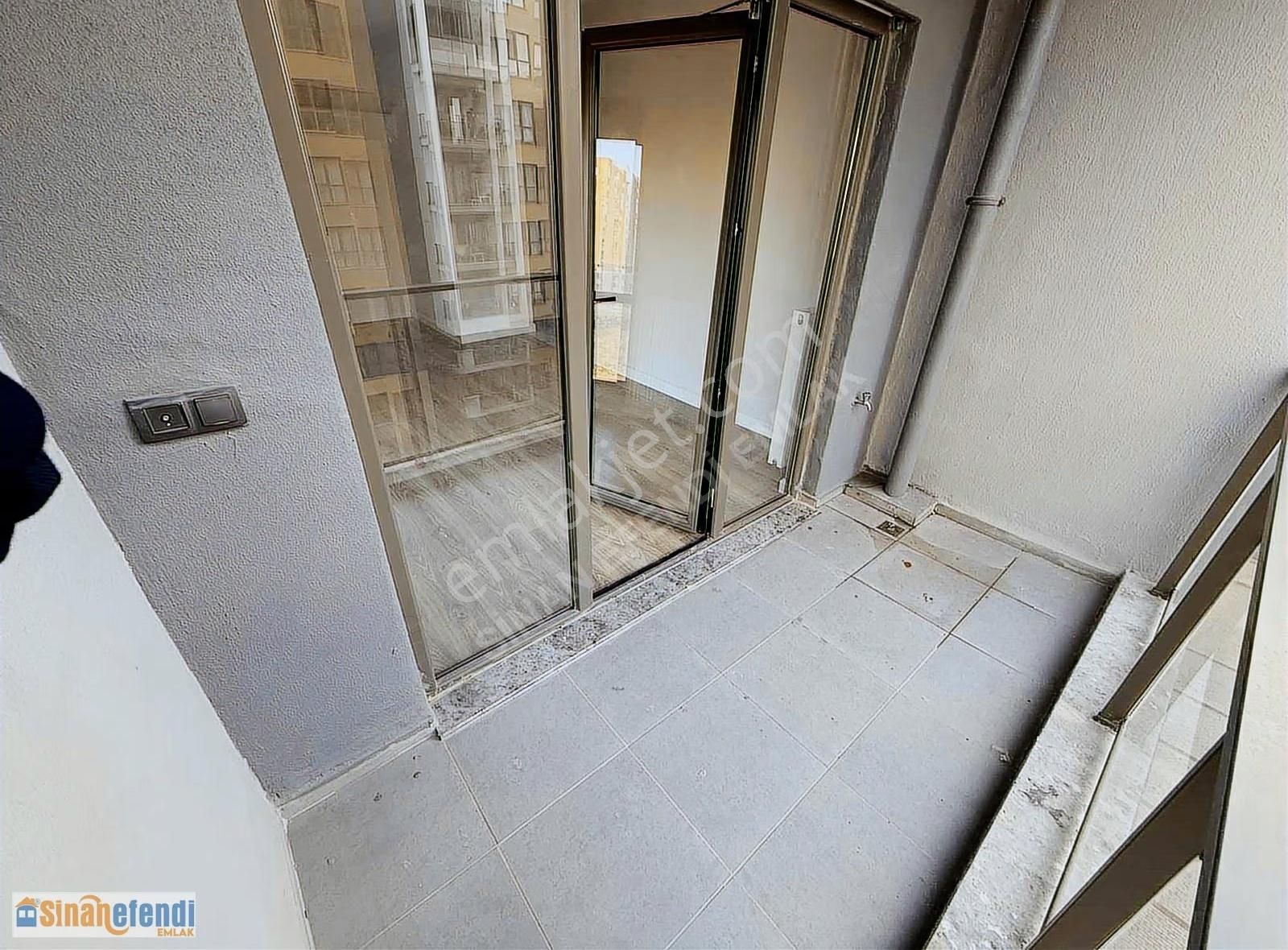 Sinanefendi Eml'den Sur Yapı' Da Önü Açık Arakat Kiralık 2+1 - Görsel 13