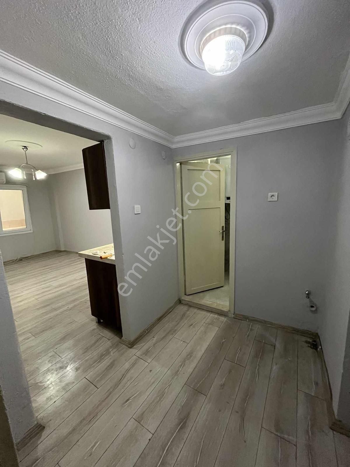 Satılık Cumhuriyet Meydanında - Büro / Ofis / Ev - Görsel 12