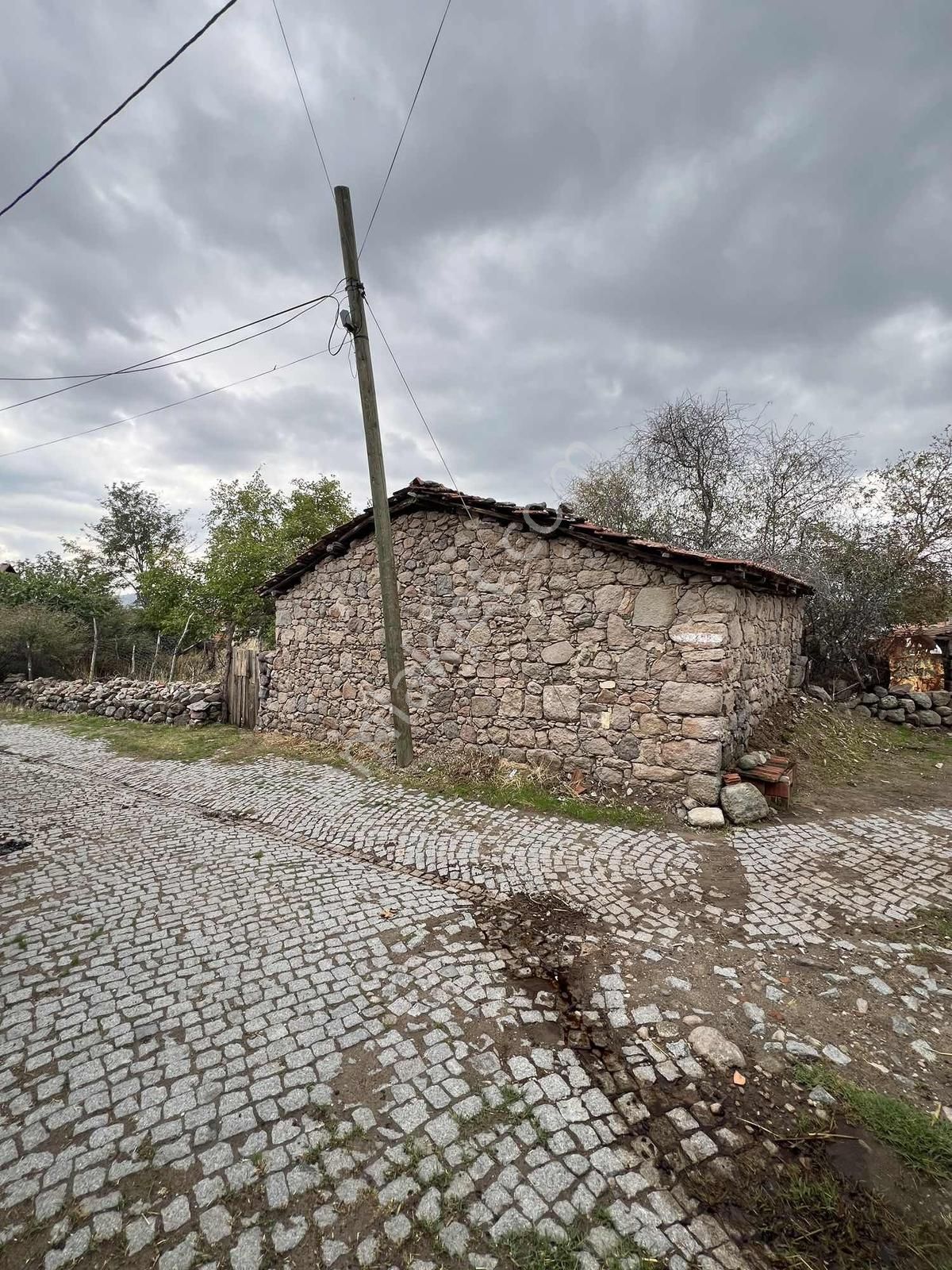 Bergama Hamzalı Süleymaniyede Satılık Ev Arsası - Görsel 4