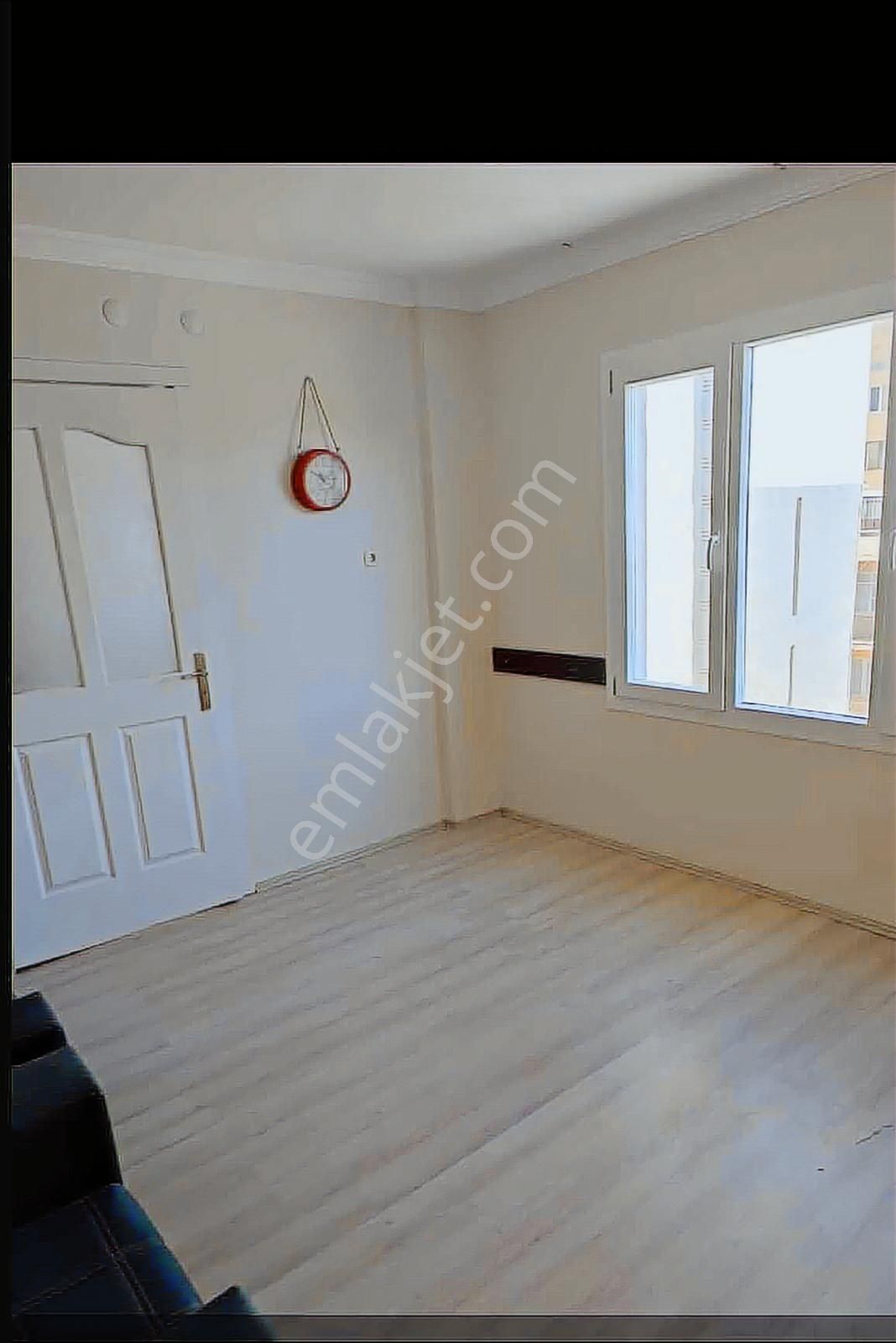 Bergama Medigün Karşısı Kiralık Ofis