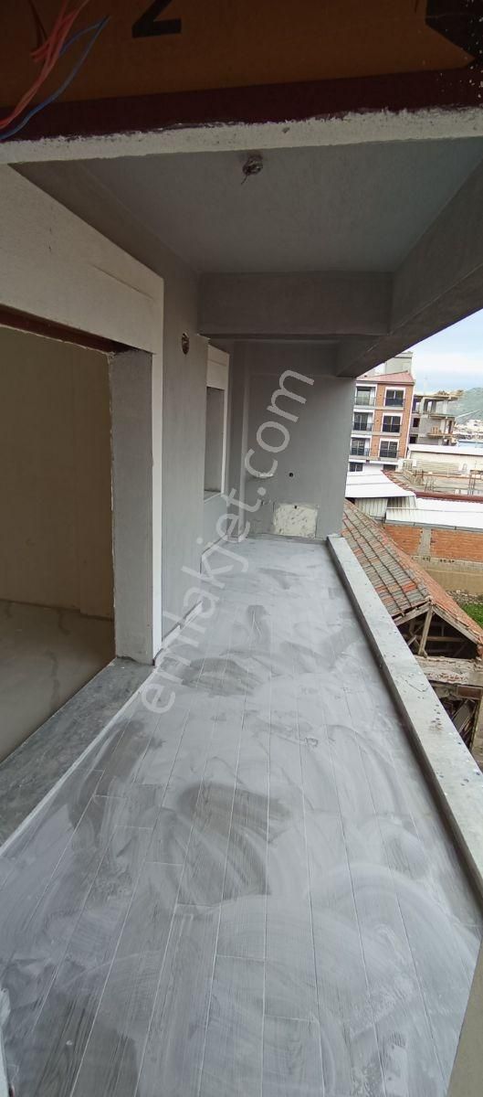 Gaziosmanpaşa Mahallesinde Ağır Duruşlu Daire - Görsel 11