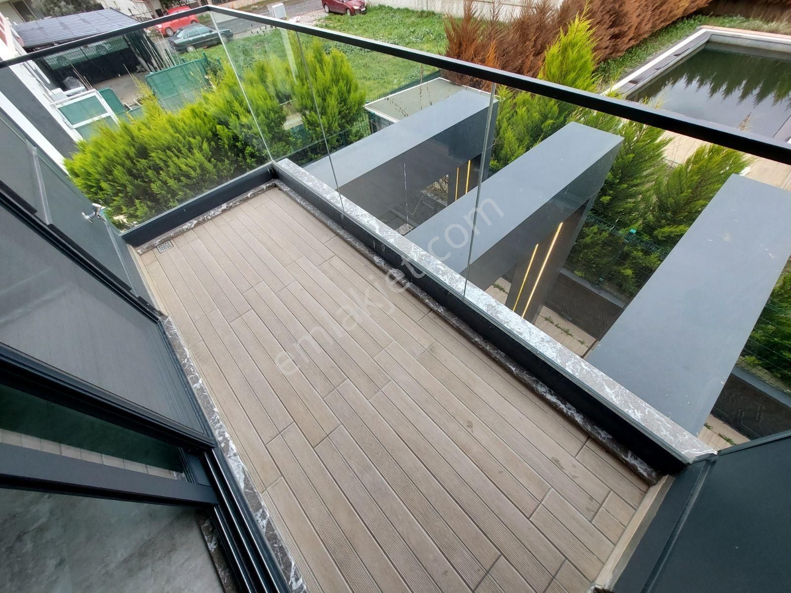 Edremit'in Prestijli Lokasyonunda Göz Alıcı Müstakil Villa - Görsel 8