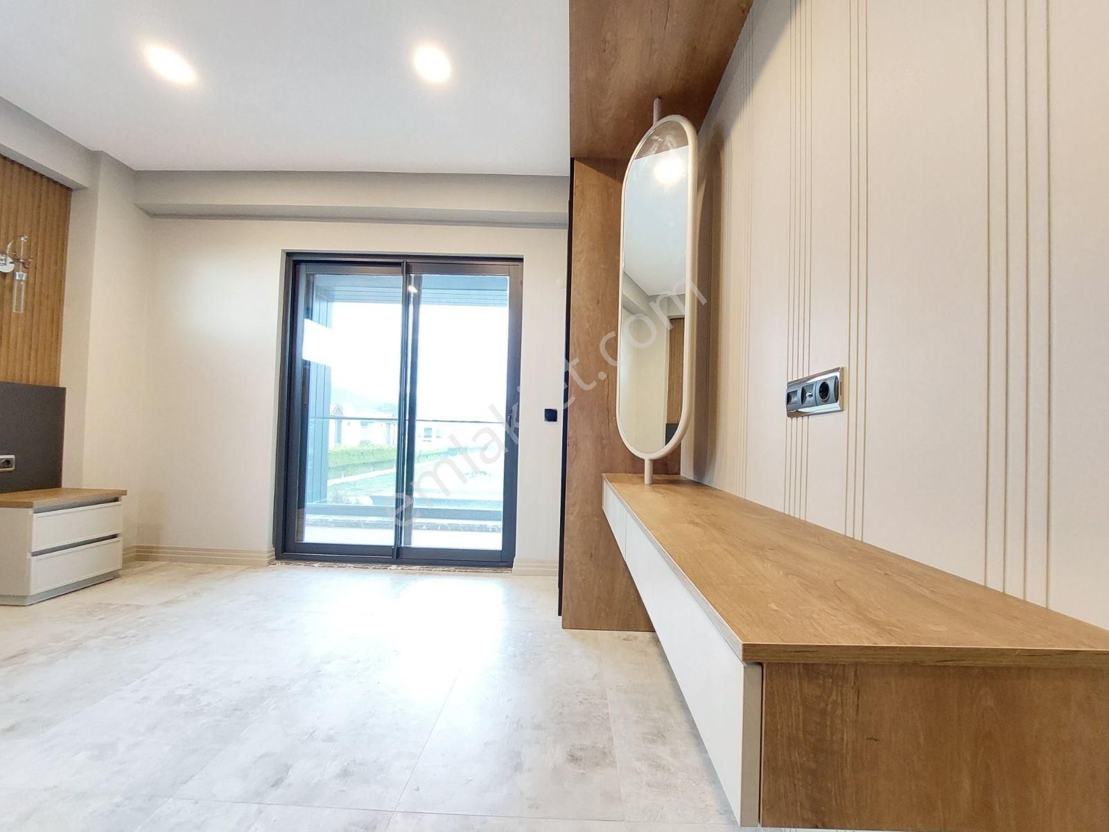 Edremit'in Prestijli Lokasyonunda Göz Alıcı Müstakil Villa - Görsel 2